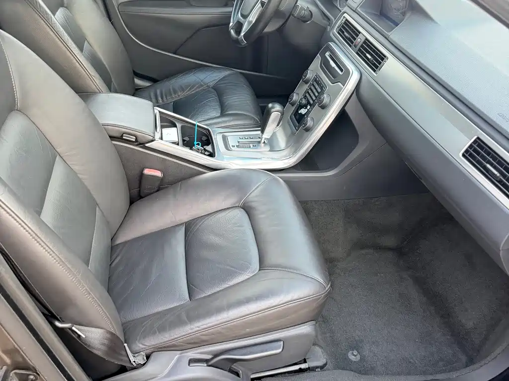 Volvo S80L — миниатюра 18