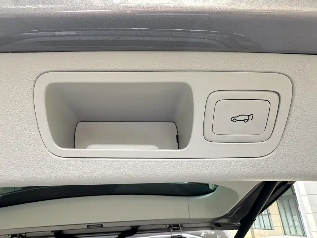 Roewe iMAX8 New Energy — миниатюра 15