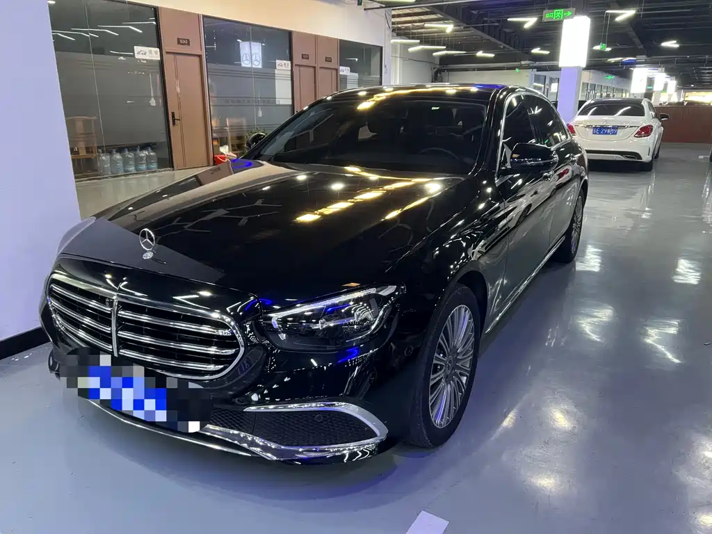 Mercedes-Benz E-Class 2021