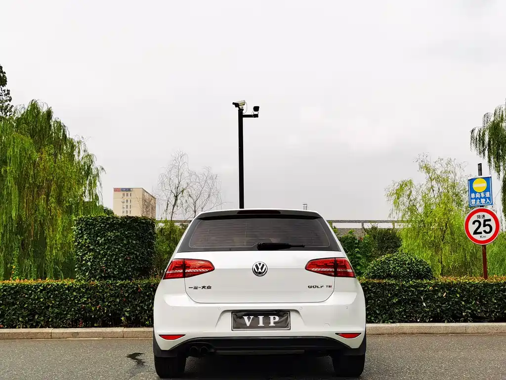 Volkswagen Golf — миниатюра 5