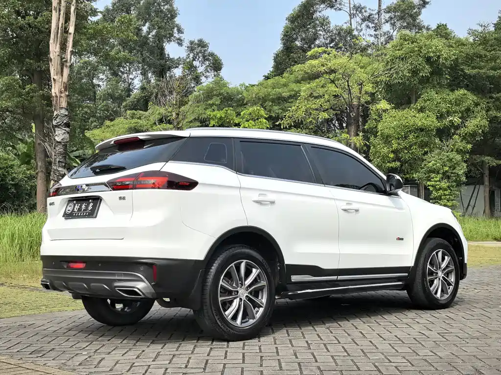 Geely Boyue — миниатюра 5