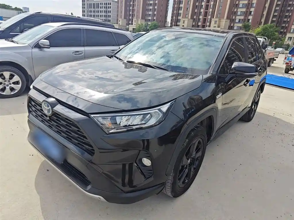 Toyota RAV4 2021
