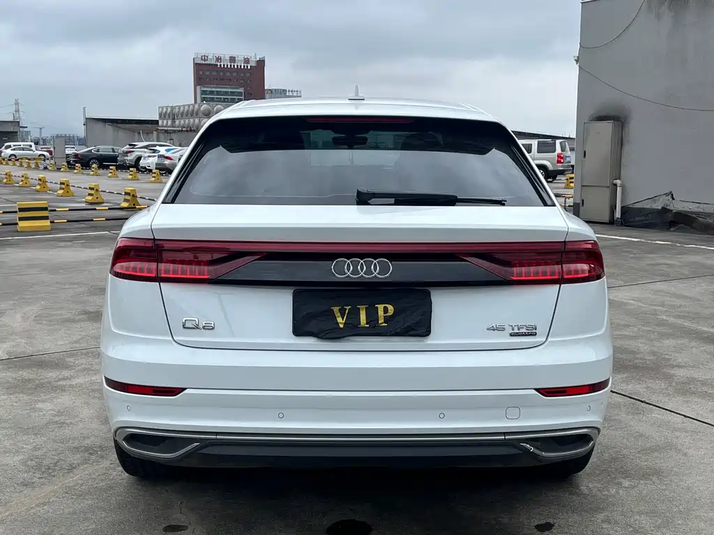 Audi Q8 — миниатюра 11