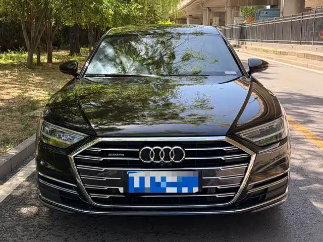 Audi A 8 2018 A 8 L 55 TFSI quattro — фото 1
