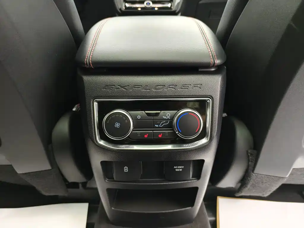 Ford Explorer — миниатюра 26