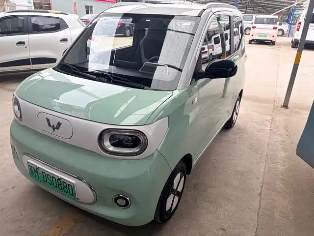WULING HONGGUANG MINIEV 2024