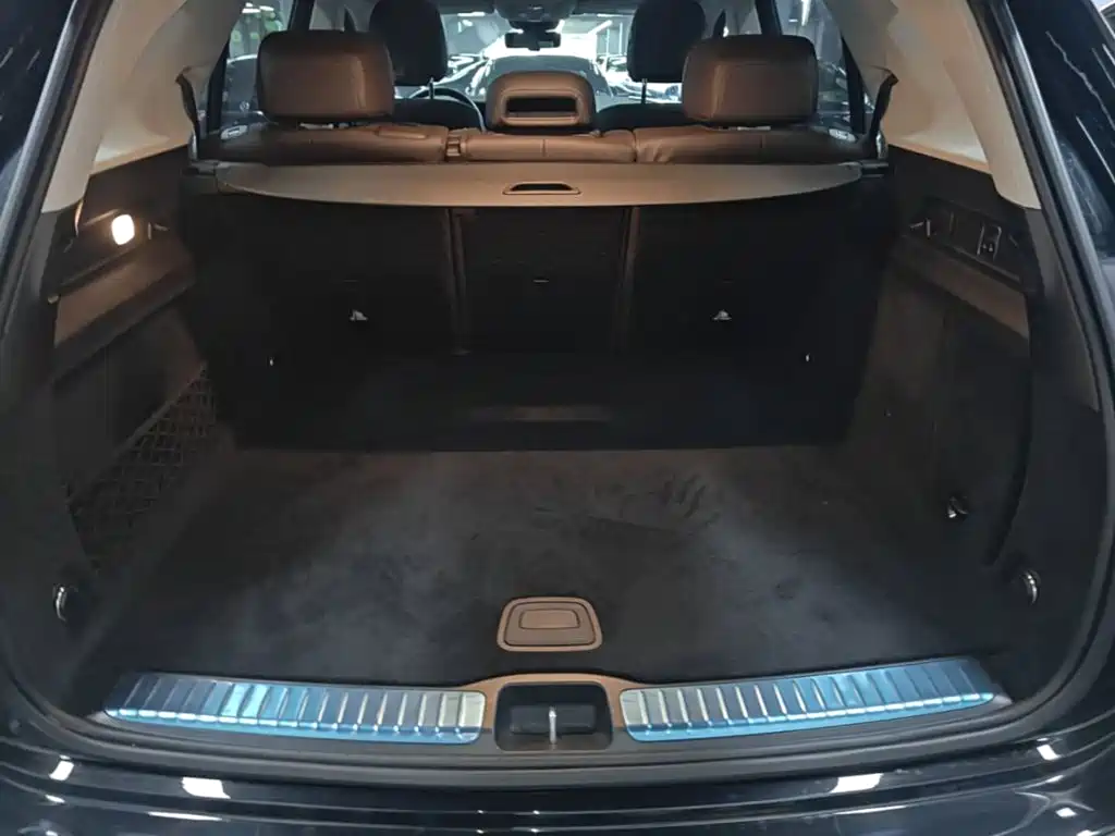 Mercedes-Benz GLE (Import) — миниатюра 19