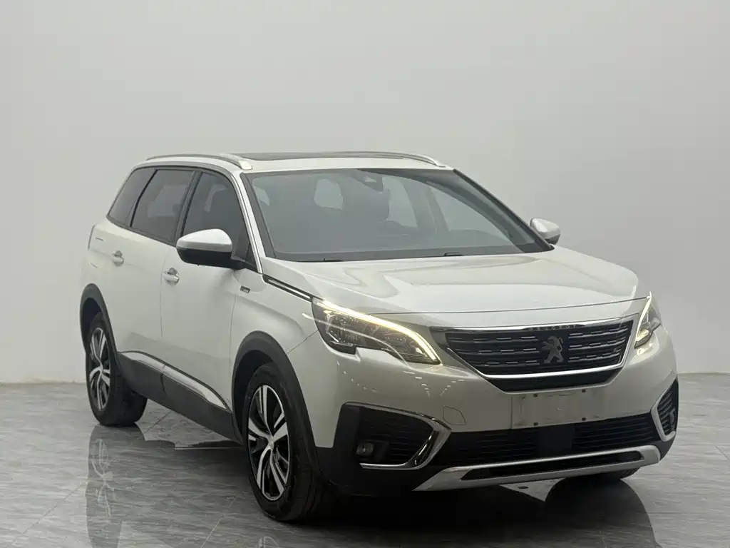 Peugeot 5008 2017 380THP 7 мест Elite