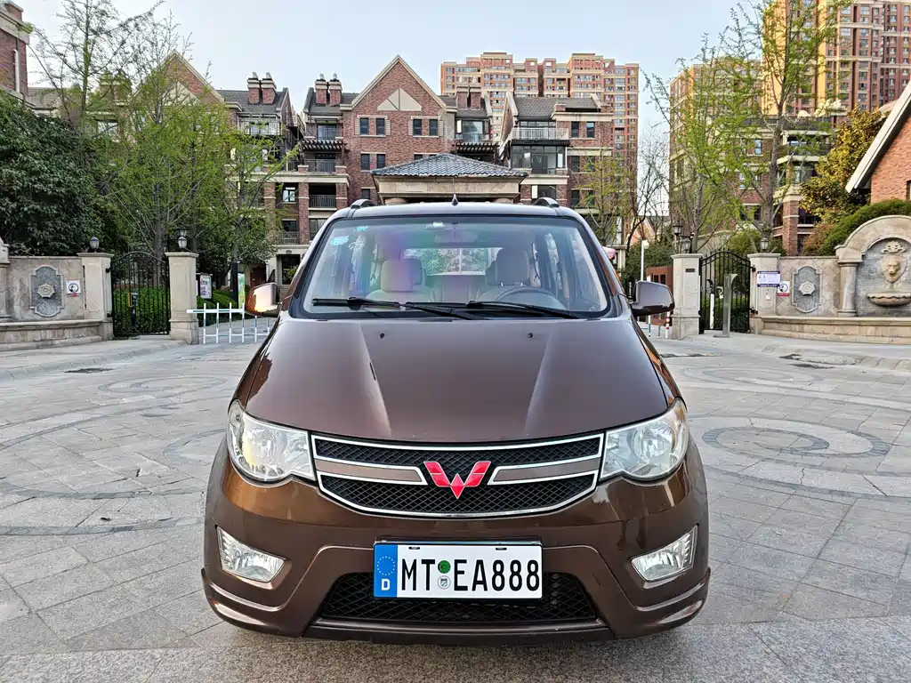 Wuling Hongguang 2014 1.5L S Standard Type