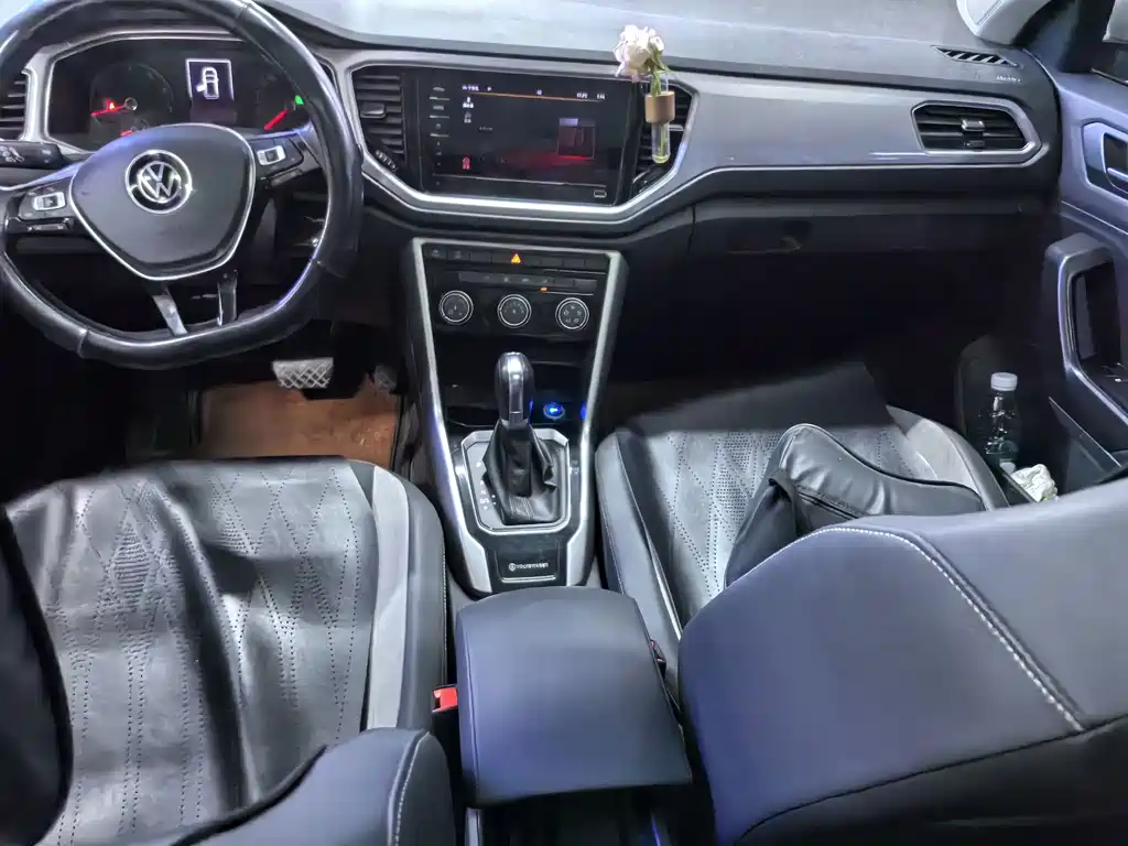Volkswagen T-Roc — миниатюра 7
