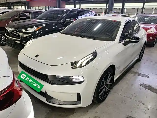 2020 Lynk & Co 03