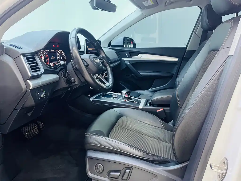 Audi Q5L — миниатюра 10
