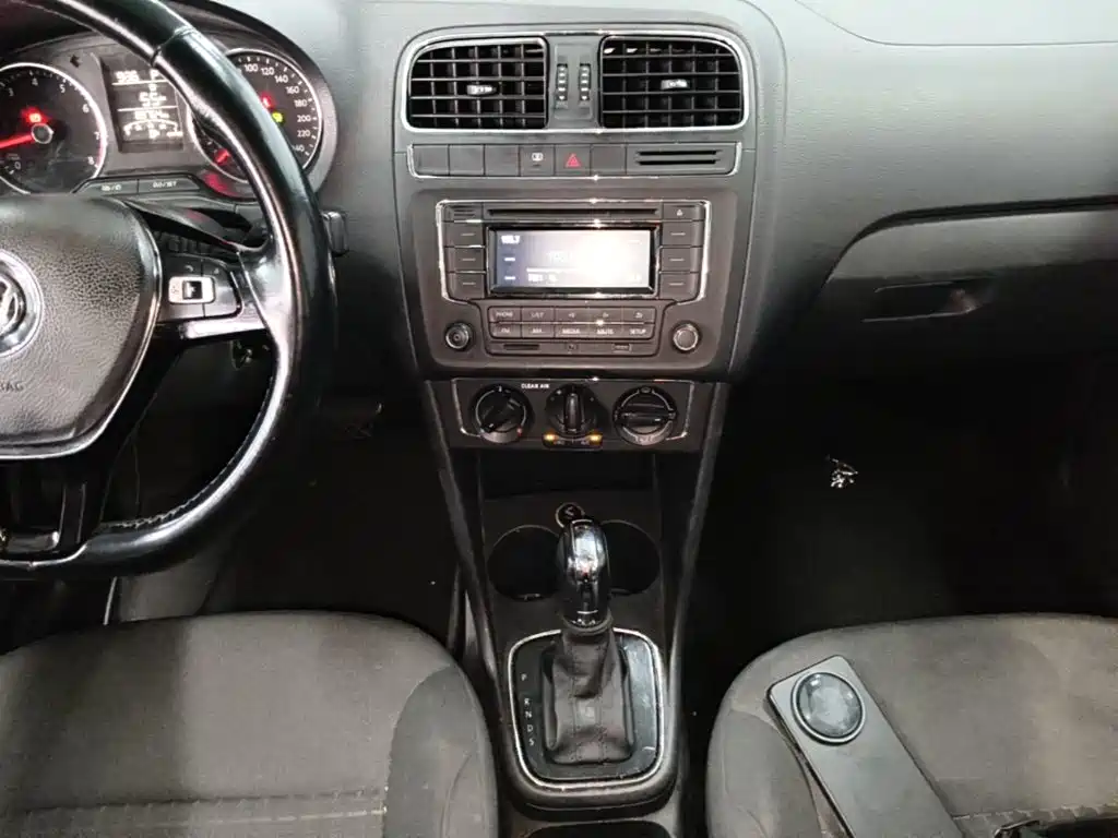 Volkswagen Polo — миниатюра 13
