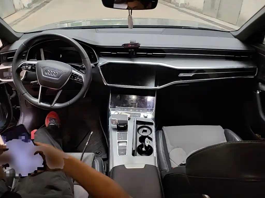 Audi A6L — миниатюра 10