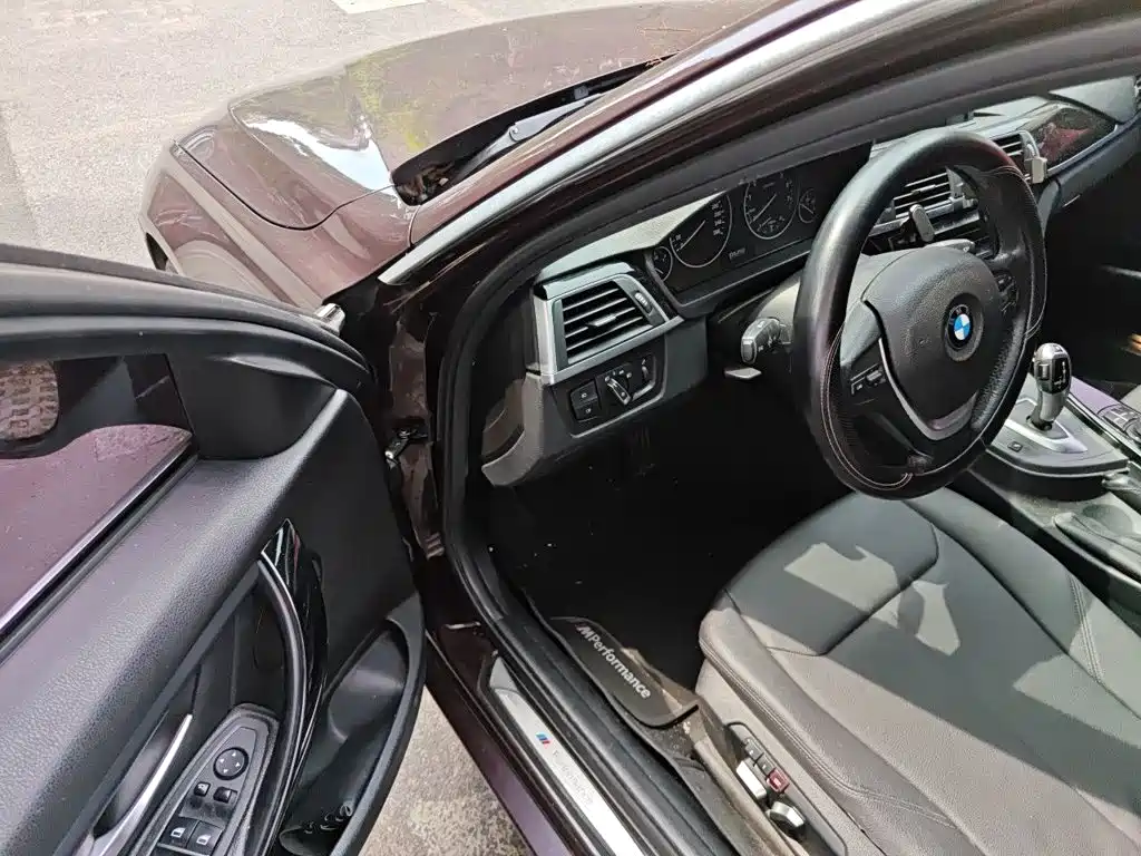 BMW 3 Series — миниатюра 13