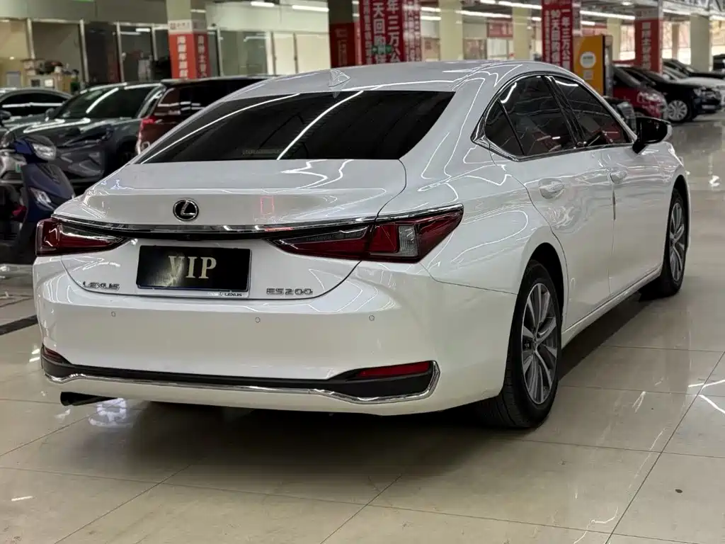 Lexus ES 2021 200 Luxury