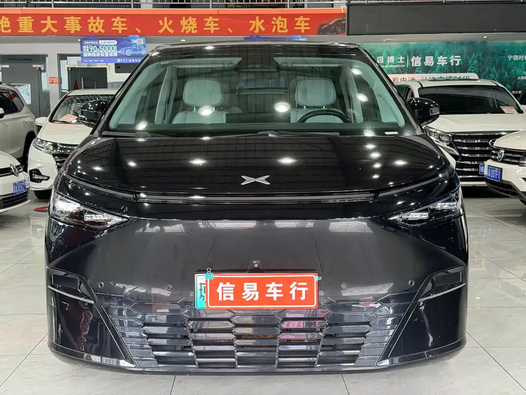 XPeng X9 — миниатюра 3