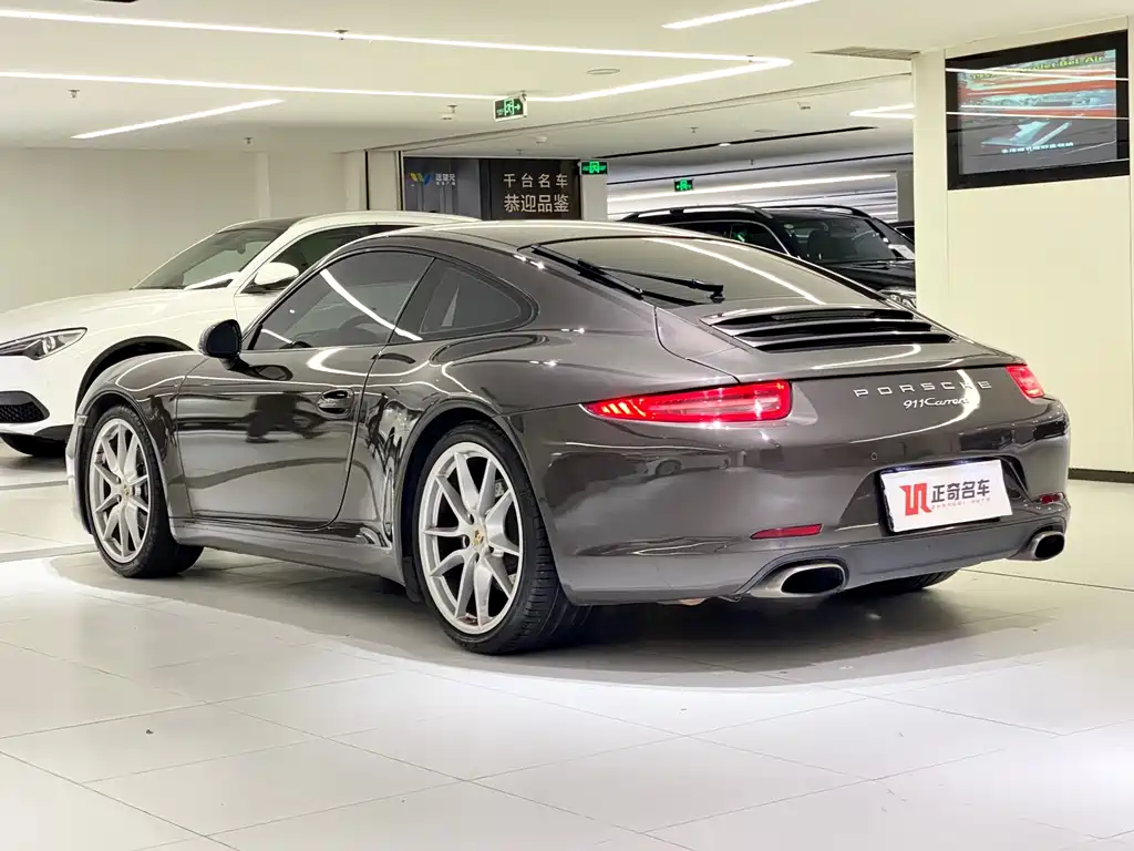 Porsche 911 — миниатюра 3