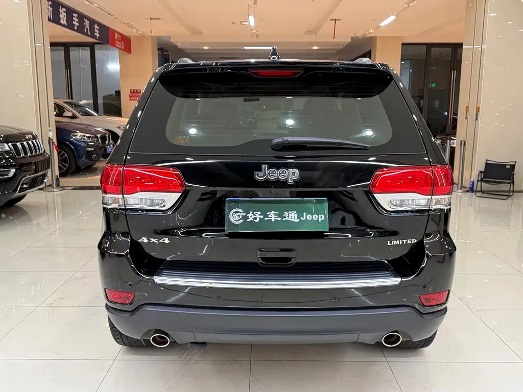 Jeep Grand Cherokee (Import) — миниатюра 17