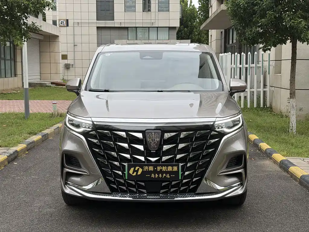 Roewe iMAX8 New Energy — миниатюра 2