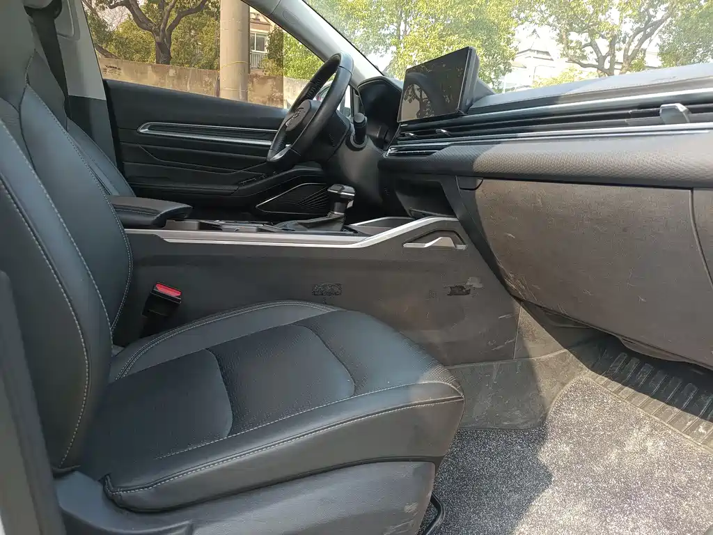 GEELY AUTOMOBILE EMGRAND