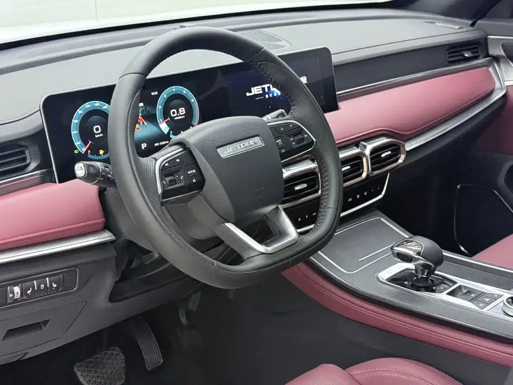 JETOUR X70 PLUS 2023 1.5T DCT PRO 5 мест