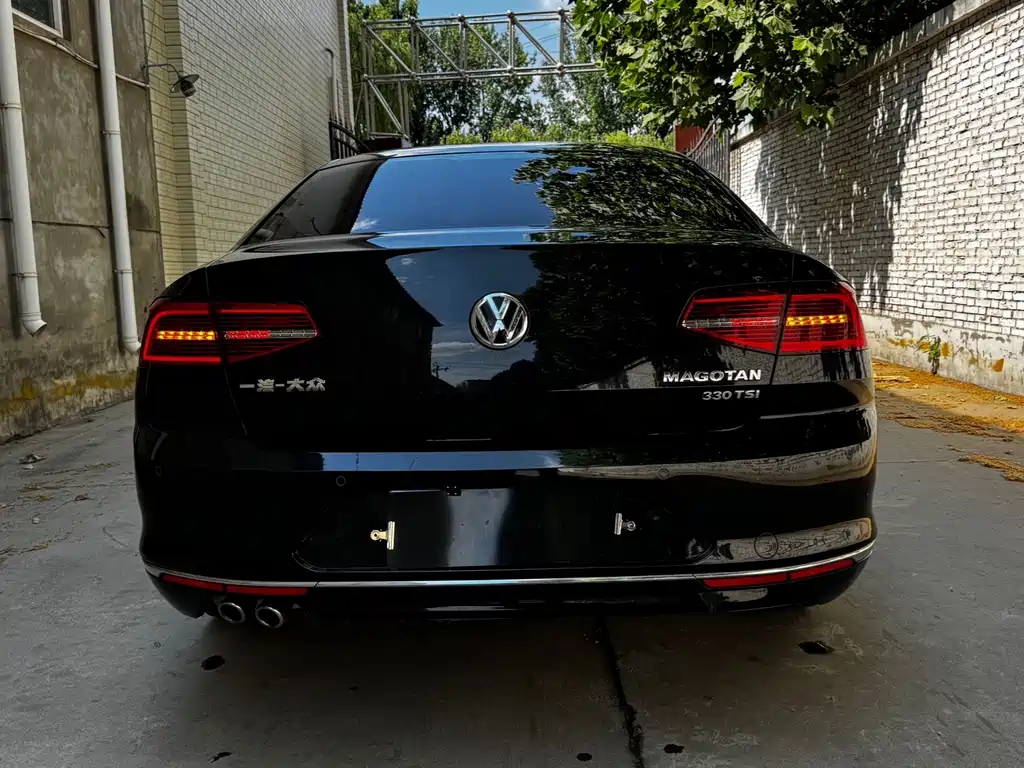 Volkswagen Magotan 2018 330TSI DSG Lead