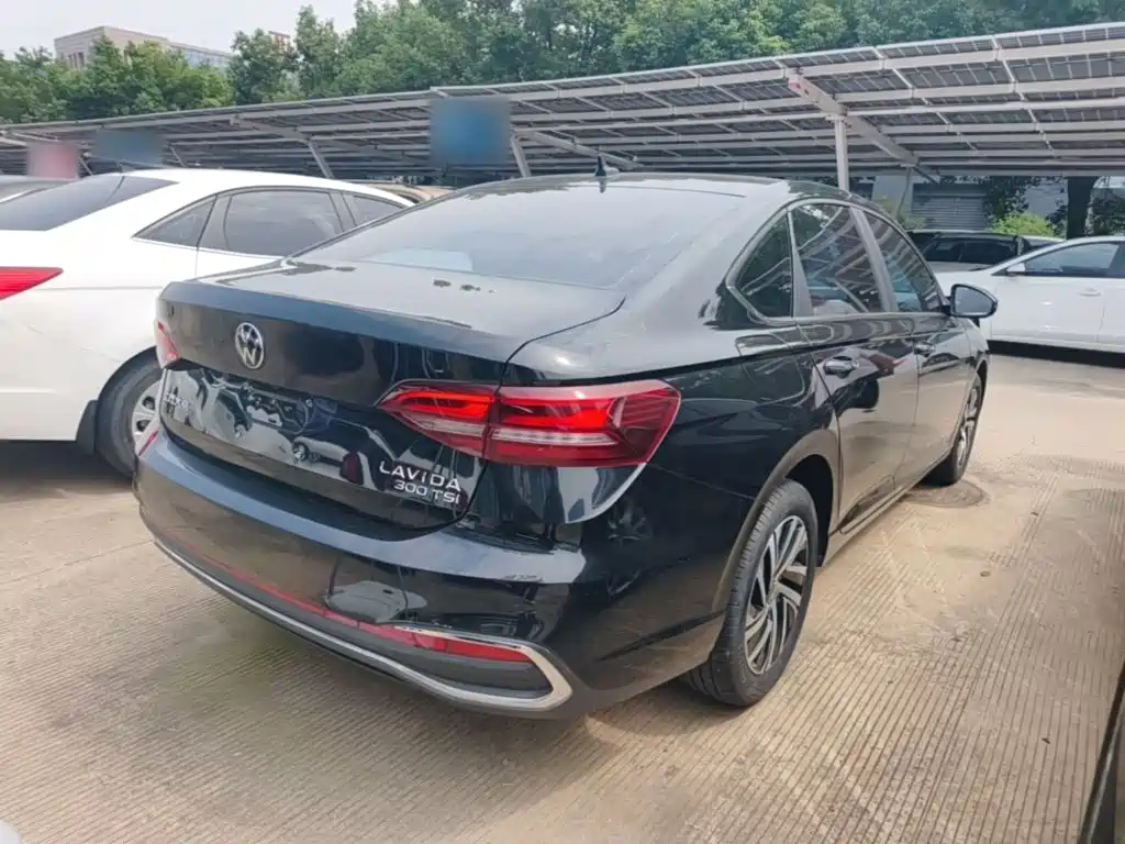 Volkswagen Lavida — миниатюра 7