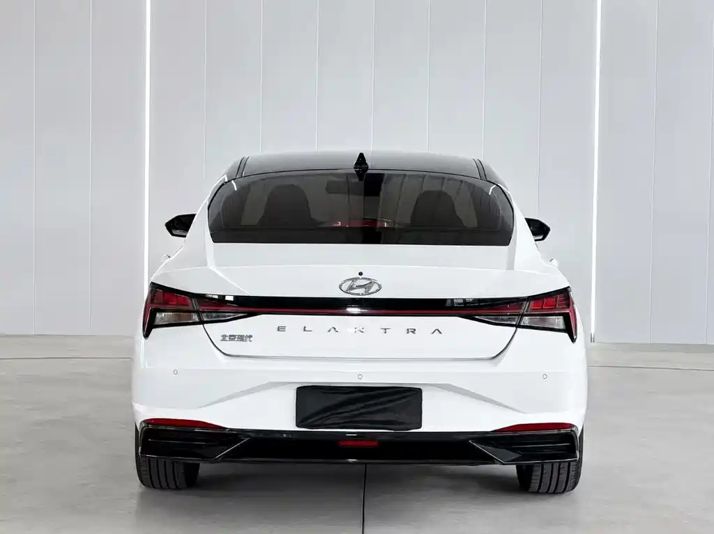 Hyundai Elantra — миниатюра 5