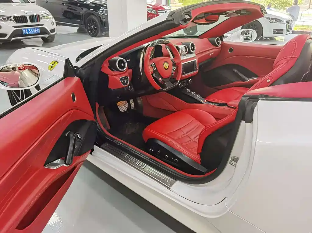 Ferrari California T 2015 3.9T