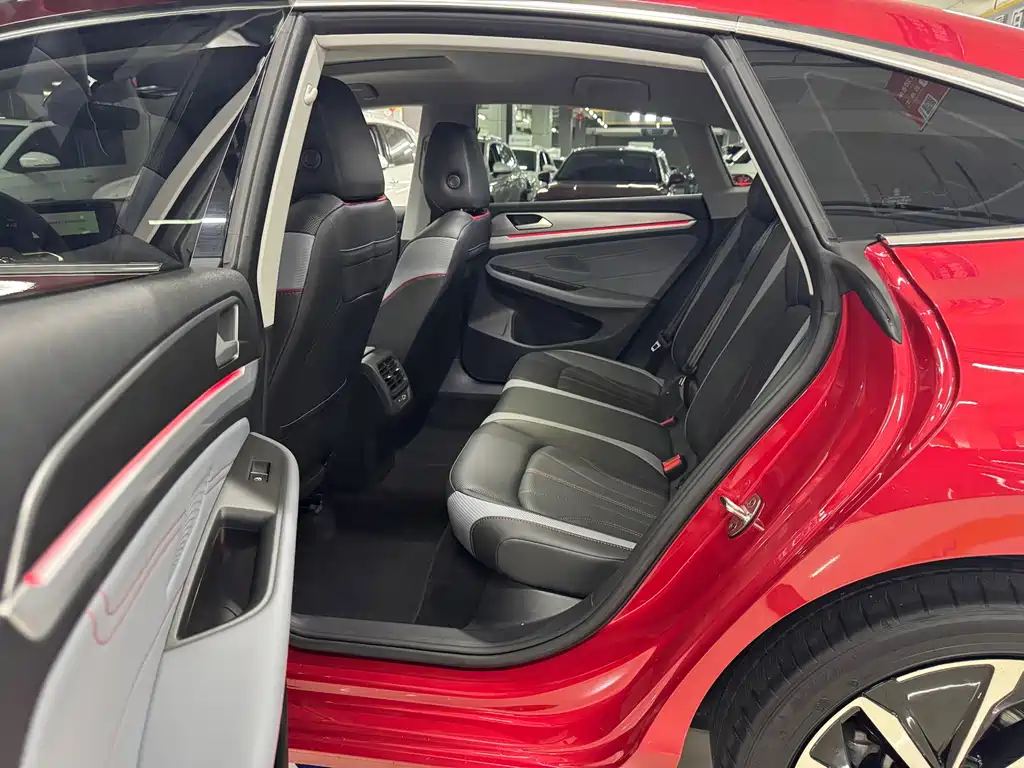 Volkswagen Lamando — миниатюра 6
