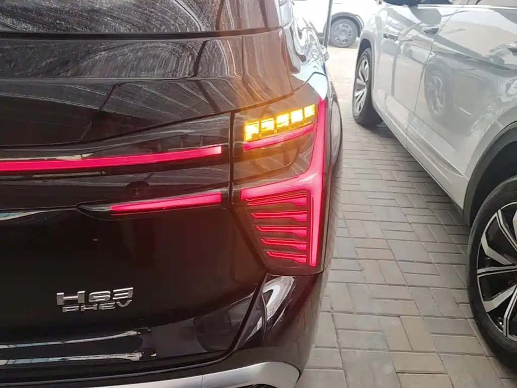 Hongqi HS3 PHEV 2025 125km 200