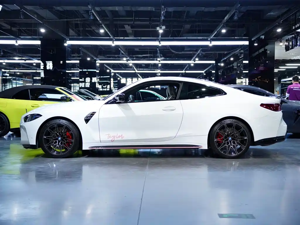 BMW M4 2024 M4 M xDrive