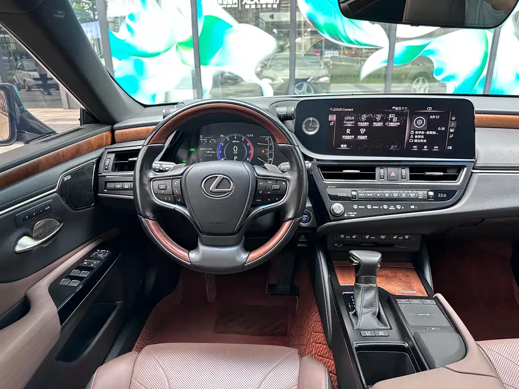 Lexus ES — миниатюра 5