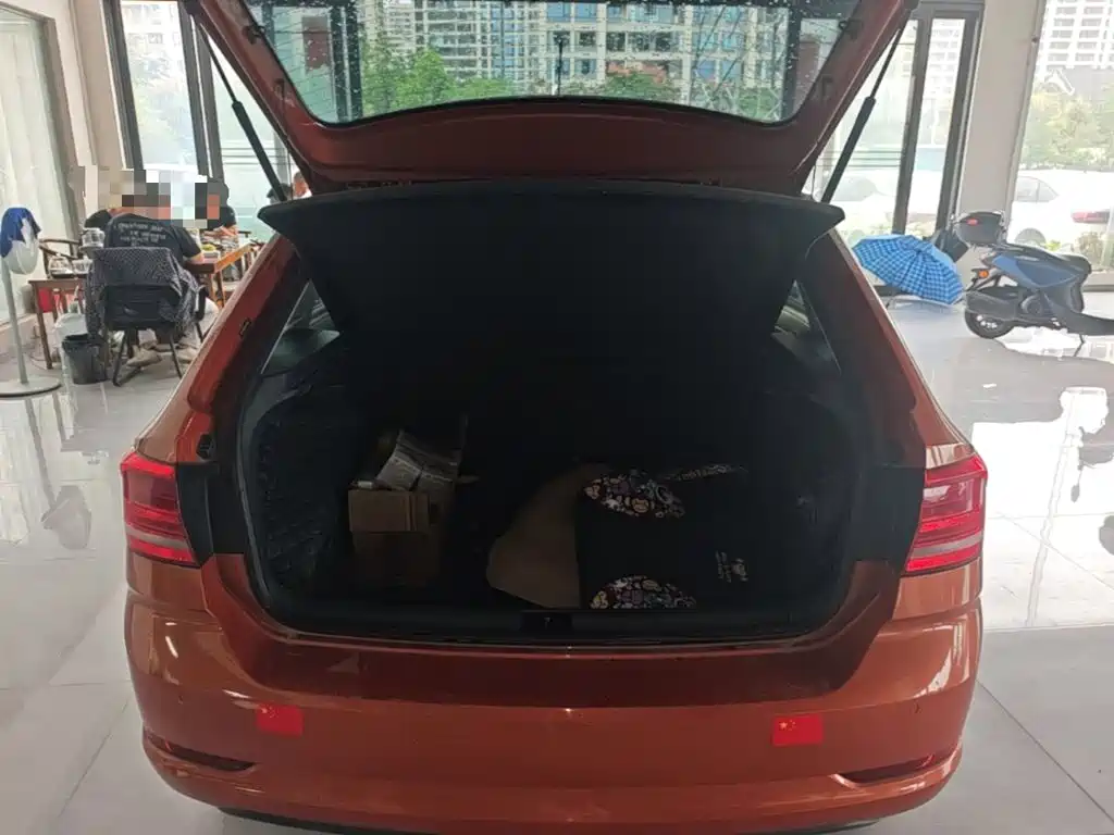 Volkswagen Santana — миниатюра 19