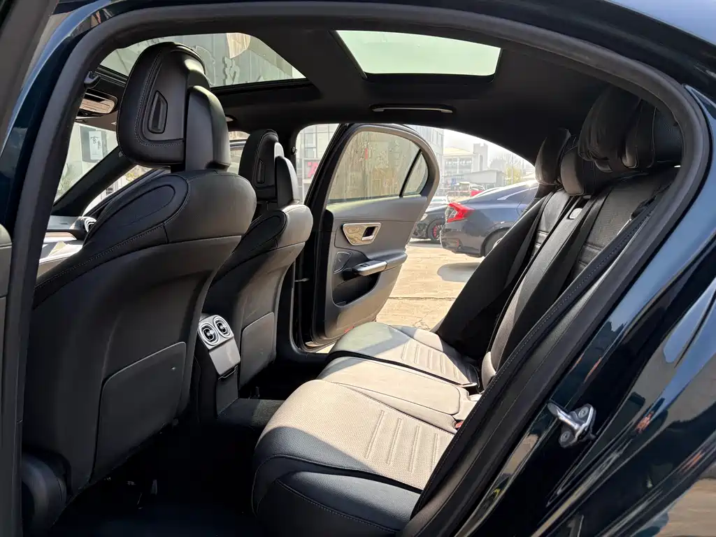 MERCEDES-BENZ C CLASS