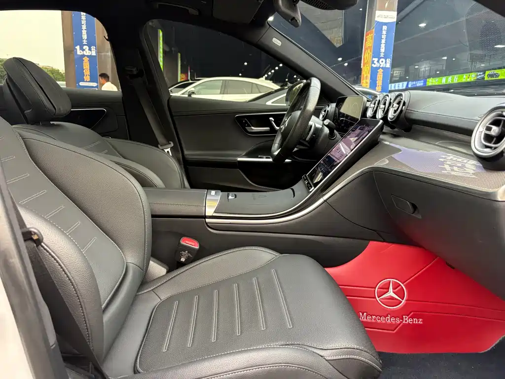 Mercedes-Benz C-Class — миниатюра 12