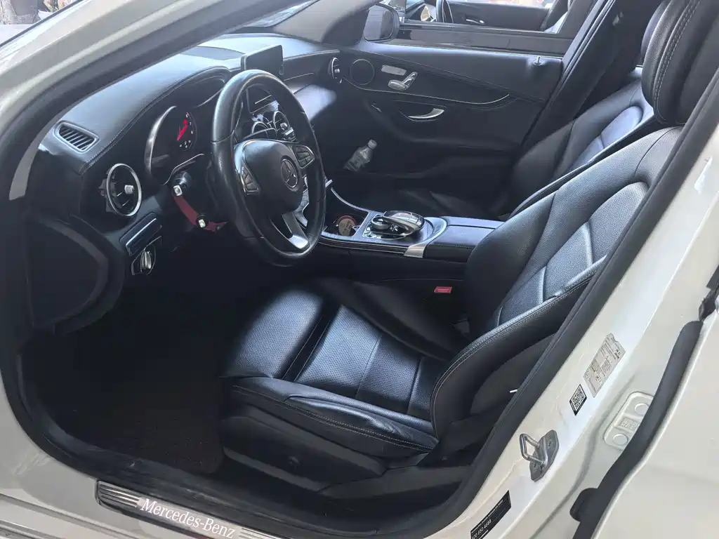 Mercedes-Benz C-Class — миниатюра 4