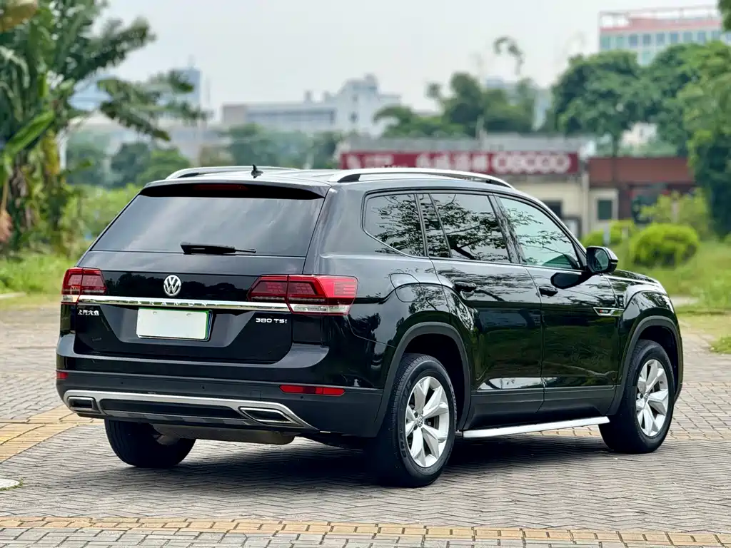 Volkswagen Teramont — миниатюра 6