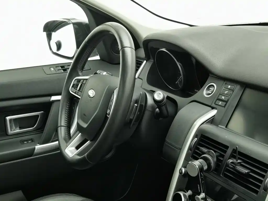 Land Rover Discovery Sport — миниатюра 22