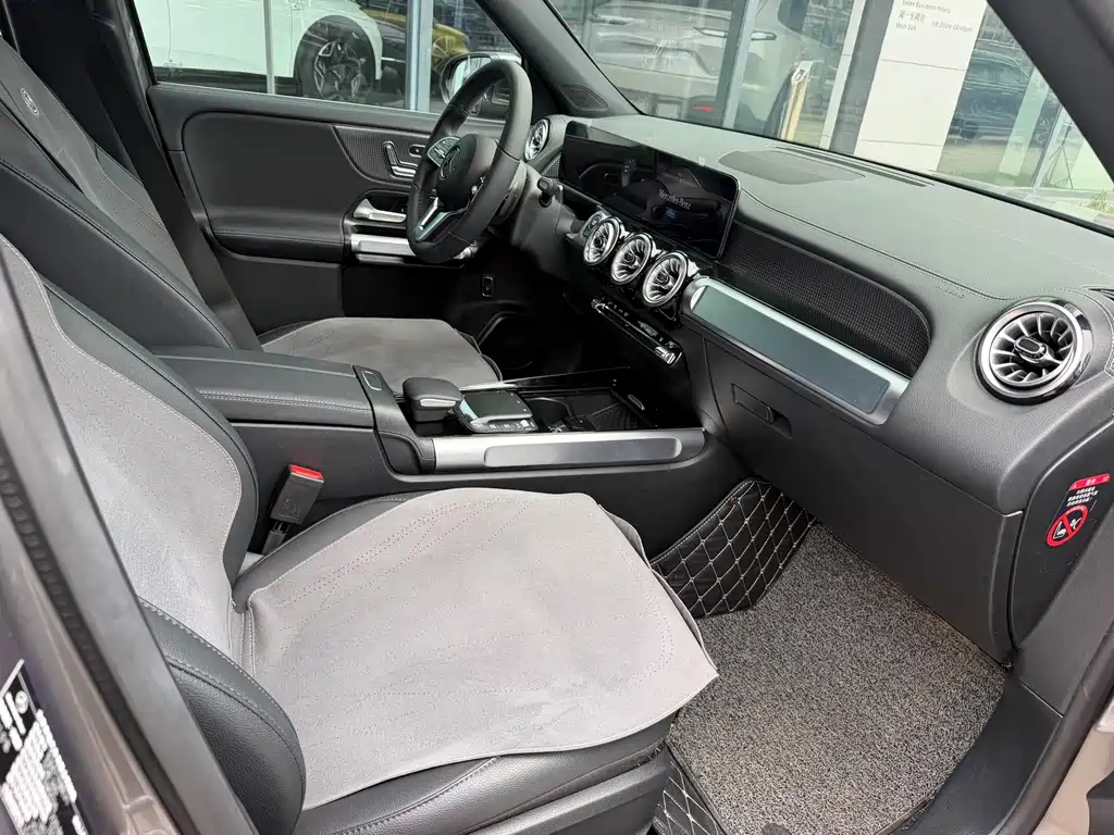 Mercedes-Benz EQB — миниатюра 9