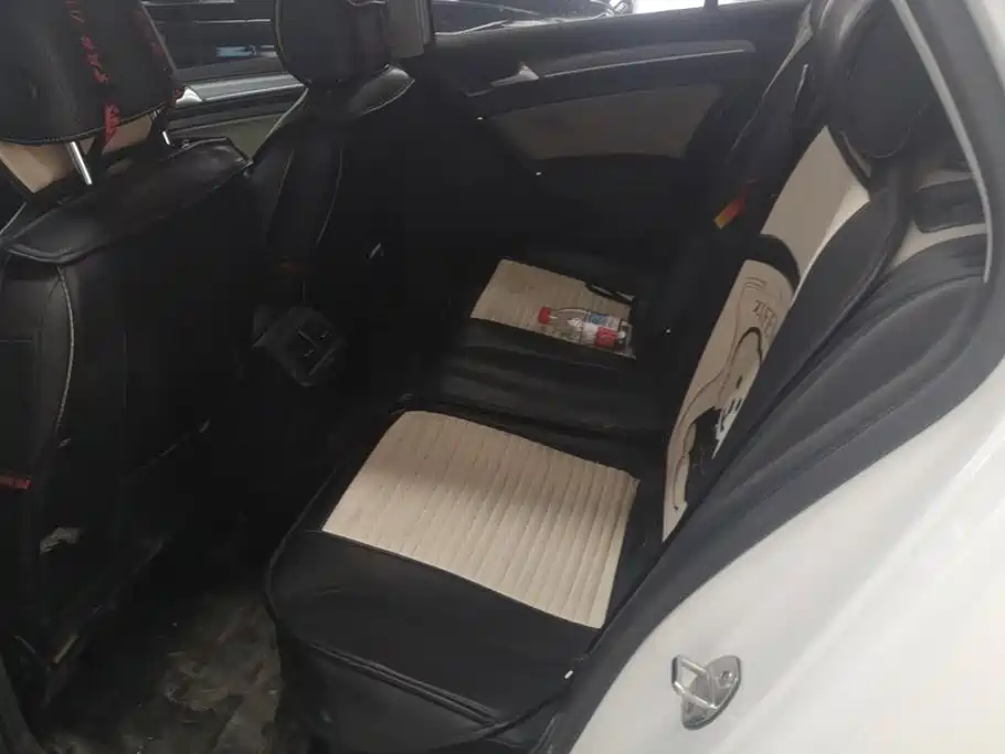 Volkswagen Golf — миниатюра 11