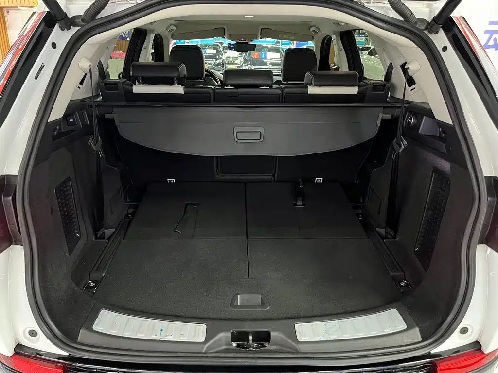 LAND ROVER DISCOVER SPORTS