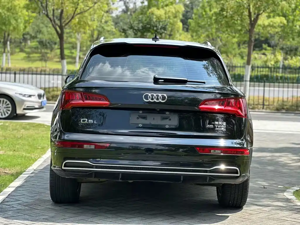 Audi Q5L — миниатюра 4
