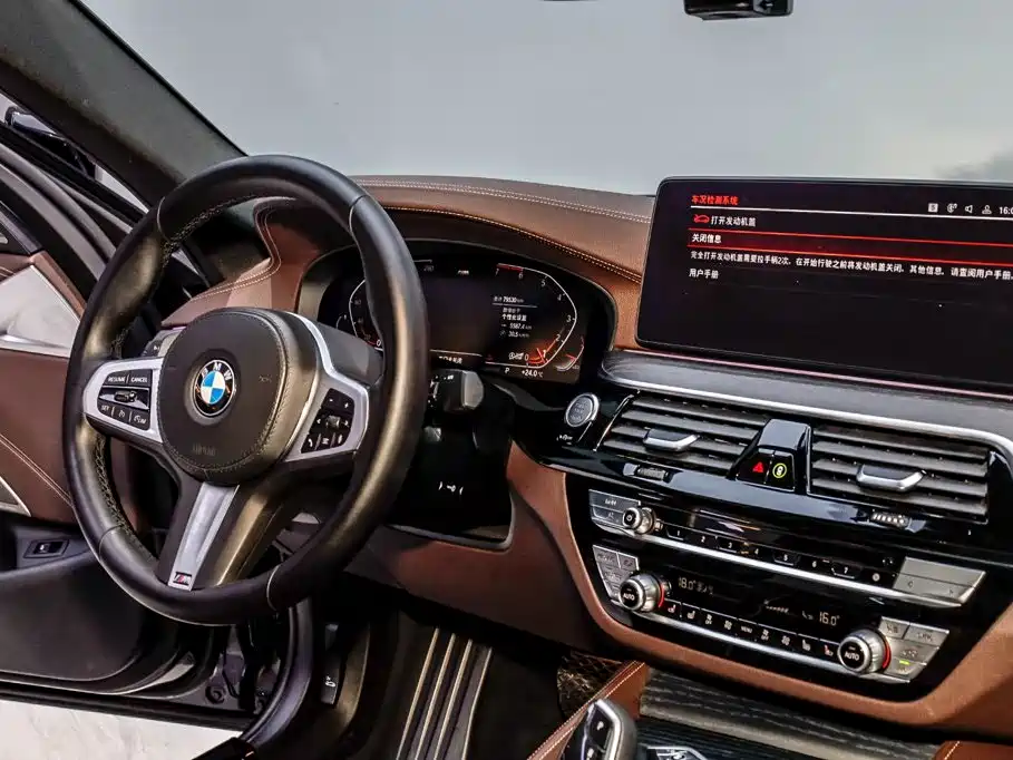 BMW 5 Series — миниатюра 28