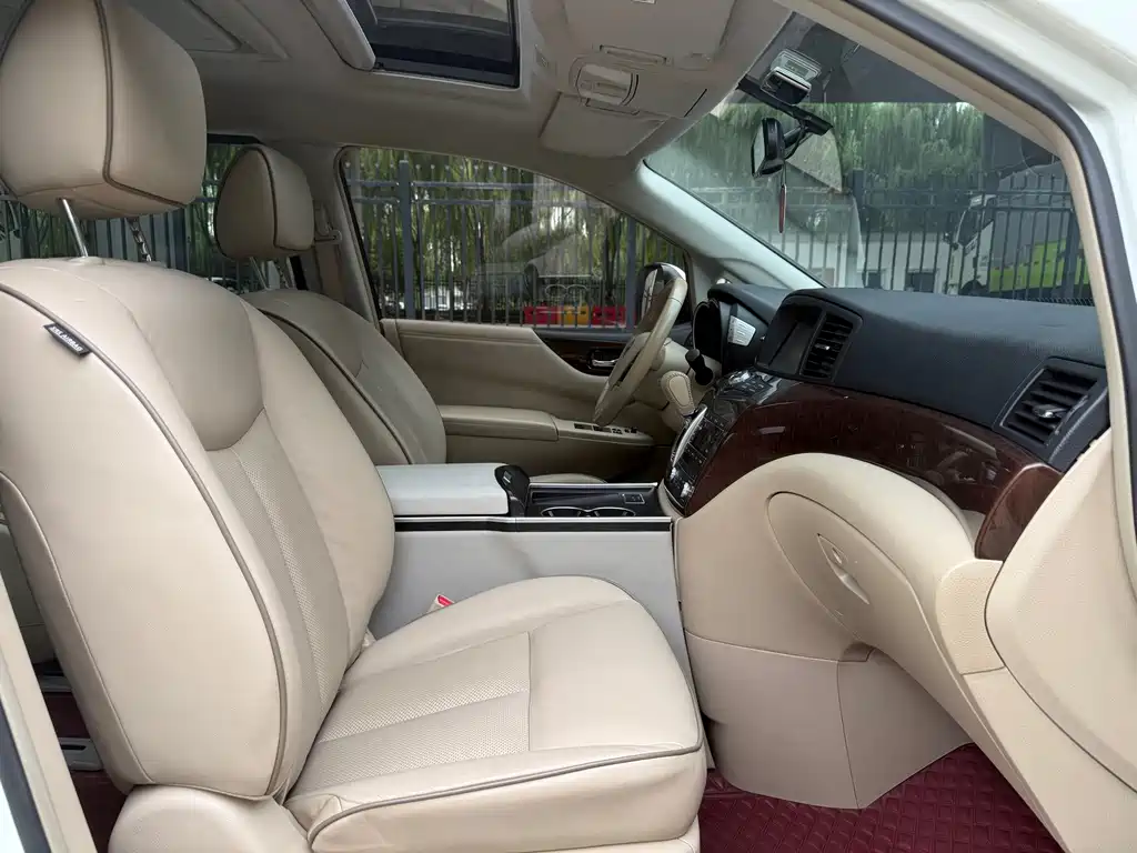 Nissan Quest — миниатюра 10