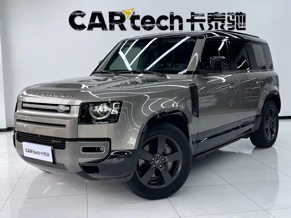 Land Rover Defender 2022