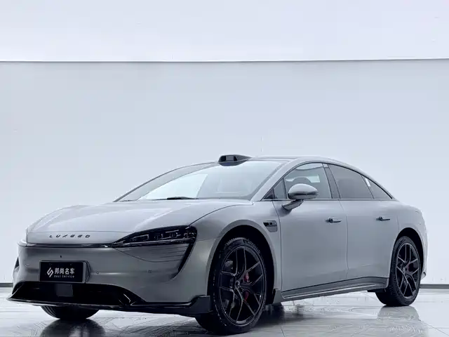 AITO WISDOM WORLD S7 2025