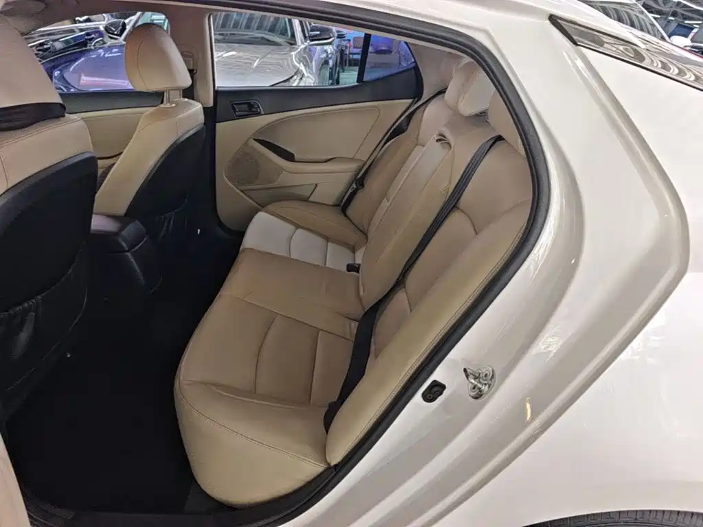 Kia K5 — миниатюра 17