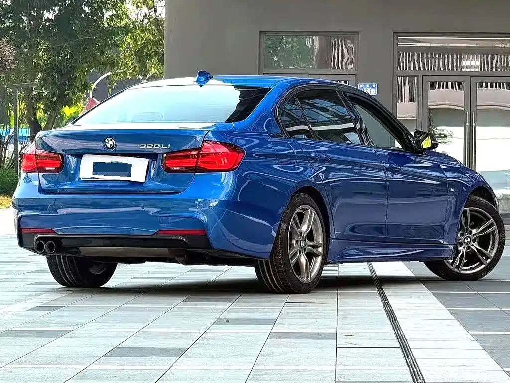 BMW 3 Series — миниатюра 8